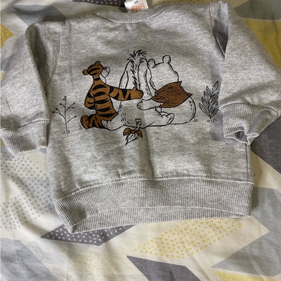 Disney baby Winnie the Pooh crewneck - Picture 2 of 2